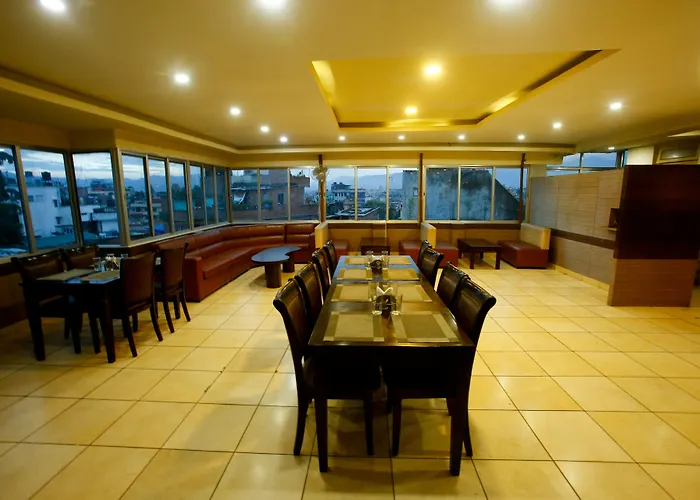 Nandini Hotel 2*
