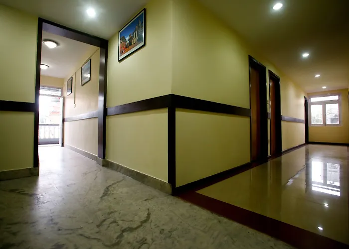 Hotel Nandini 2*