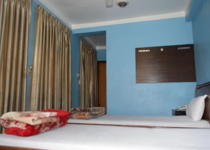 Hotel Nandini 2*