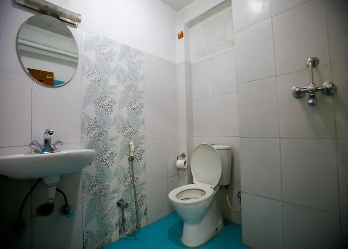 Nandini Hotel 2*